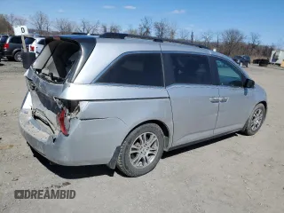 2011 Honda Odyssey EX-L with VIN 5FNRL5H69BB104978, listed as a Copart auction lot 52332375 with 221,526 mi miles and Non Repairable. Bid and sale history available at DreamBid. Image 3.