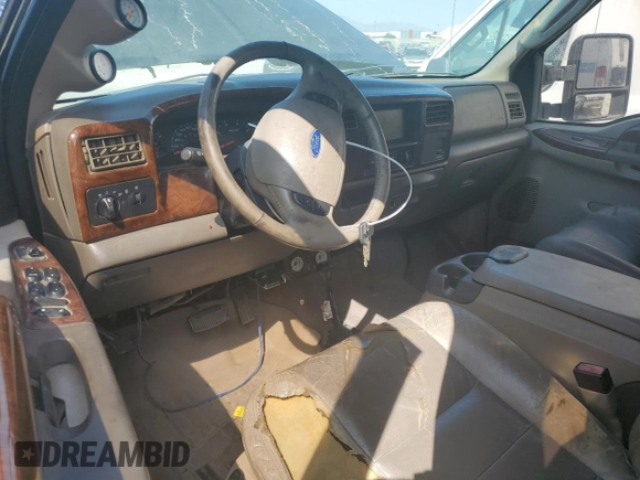 2003 Ford F-250 XL with VIN 1FTNW21P03EC70140, listed as a Copart auction lot 60461875 with 133,397 mi miles and Clean title. Bid and sale history available at DreamBid. Image 8.