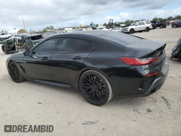 2021 BMW 8 Series M850i with VIN WBAGV8C08MCF72058, listed as a Copart auction lot 82167593 with 36,132 mi miles and Clean title. Bid and sale history available at DreamBid. Image 2.