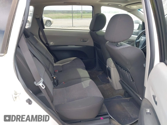 2006 Subaru Tribeca 5-Pass z VIN 4S4WX82C764425904, wystawiony jako IAAI lot #42070279 z przebiegiem 166 080 mil mil oraz . Historia ofert i sprzedaży dostępna na DreamBid. Obrazek 8.