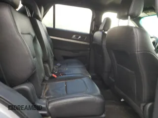 2018 Ford Explorer XLT z VIN 1FM5K8D83JGC67863, wystawiony jako Copart lot #62029795 z przebiegiem Nie podano mil oraz Szkoda całkowita • Salvage title. Historia ofert i sprzedaży dostępna na DreamBid. Obrazek 11.