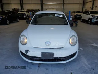 2015 Volkswagen Beetle Fleet Edition with VIN 3VWF17AT1FM615796, listed as a Copart auction lot 55050615 with 165,136 mi miles and Salvage title. Bid and sale history available at DreamBid. Image 5.