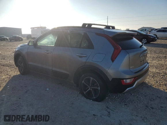 2024 Kia Niro LX with VIN KNDCP3LE1R5178033, listed as a Copart auction lot 44206525 with 21,324 mi miles and Salvage Title. Bid and sale history available at carsss.com. Image 2.