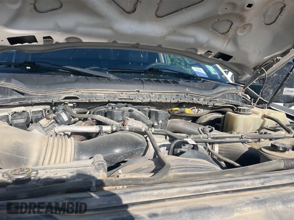 2019 Ford F-250 XL z VIN 1FT7W2BTXKED46997, wystawiony jako IAAI lot #42737714 z przebiegiem 124 075 mil mil oraz . Historia ofert i sprzedaży dostępna na DreamBid. Obrazek 4.