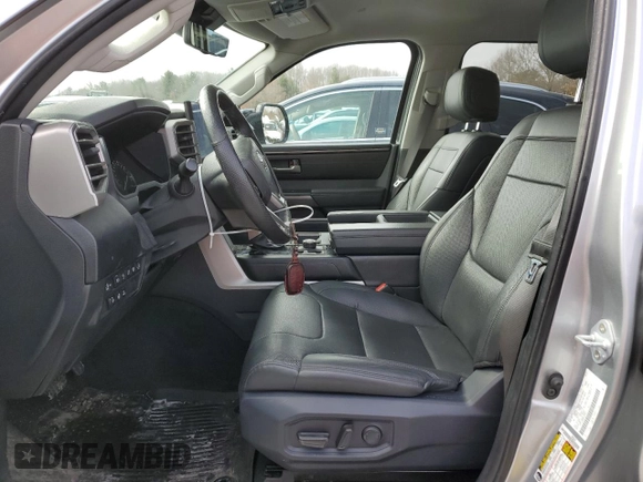 2022 Toyota Tundra 4WD SR5 with VIN 5TFLA5DB8NX049514, listed as a Copart auction lot 45870865 with 51,053 mi miles and Salvage Title. Bid and sale history available at carsss.com. Image 7.