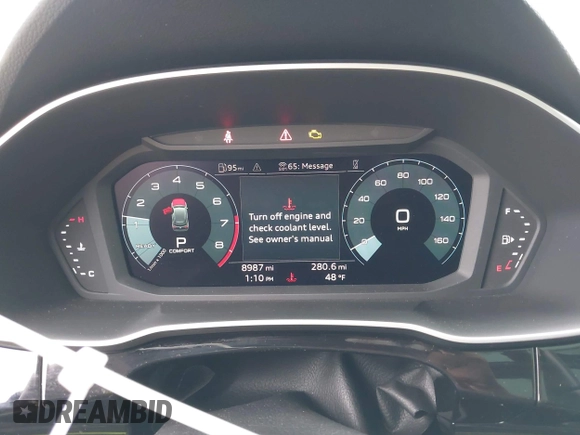 2024 Audi Q3 S line Premium Plus z VIN WA1EECF33R1086173, wystawiony jako IAAI lot #41741276 z przebiegiem 8987 mil mil oraz . Historia ofert i sprzedaży dostępna na DreamBid. Obrazek 7.
