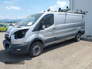 2020 Ford Transit Cargo z VIN 1FTYE1Y80LKB53684, wystawiony jako IAAI lot #42556377 z przebiegiem 102 801 mil mil oraz . Historia ofert i sprzedaży dostępna na DreamBid. Obrazek 18.