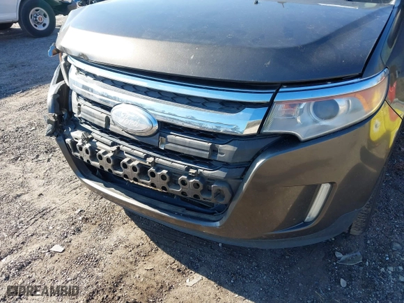 2011 Ford Edge SEL with VIN 2FMDK4JC1BBB04411, listed as a IAAI auction lot 41704037 with 235,673 mi miles. Bid and sale history available at carsss.com. Image 6.