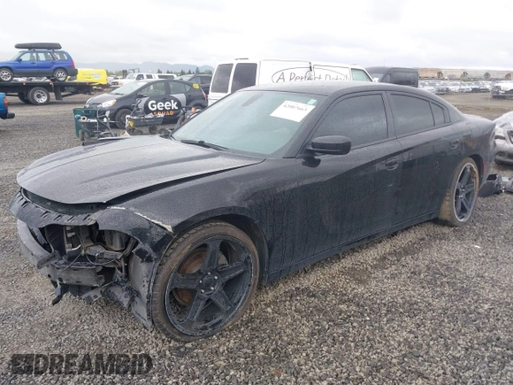 2020 Dodge Charger SXT z VIN 2C3CDXBG6LH160828, wystawiony jako IAAI lot #42007663 z przebiegiem 136 015 mil mil oraz . Historia ofert i sprzedaży dostępna na DreamBid. Obrazek 17.
