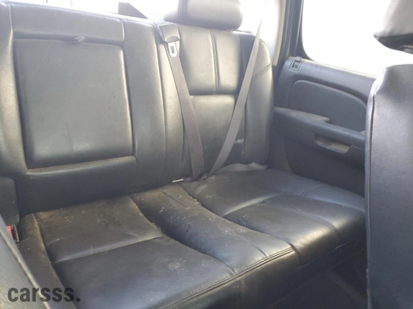 2008 Chevrolet Silverado 3500HD SRW LT w/1LT with VIN 1GCHK33638F220983, listed as a Copart auction lot 76046144 with 338,817 mi miles and Salvage Title. Bid and sale history available at carsss.com. Image 10.