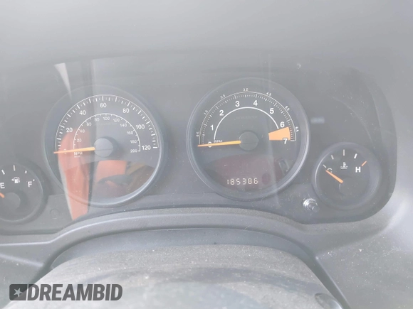2014 Jeep Patriot Latitude with VIN 1C4NJPFA8ED550221, listed as a IAAI auction lot 41919419 with 185,386 mi miles and . Bid and sale history available at carsss.com. Image 15.