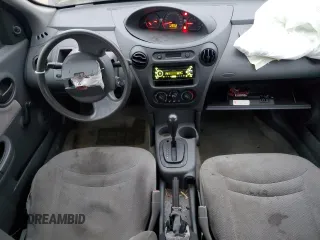 2004 Saturn ION ION 1 z VIN 1G8AG52F04Z221138, wystawiony jako Copart lot #44975505 z przebiegiem 224 415 mil mil oraz Szkoda całkowita • Salvage title. Historia ofert i sprzedaży dostępna na DreamBid. Obrazek 8.