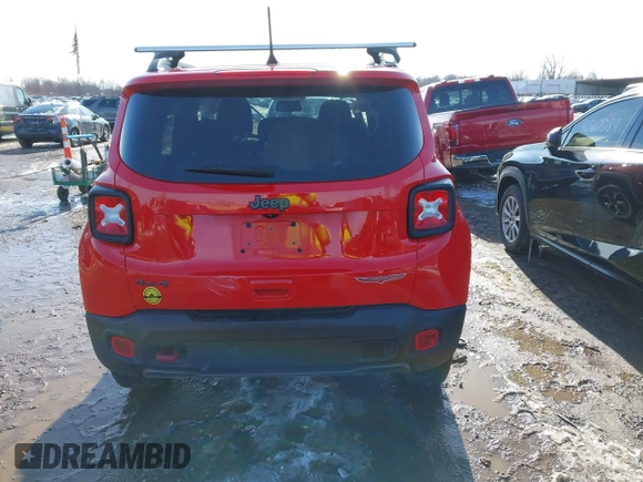 2022 Jeep Renegade Trailhawk with VIN ZACNJDC18NPN60863, listed as a IAAI auction lot 41610300 with 18,018 mi miles and . Bid and sale history available at DreamBid. Image 16.