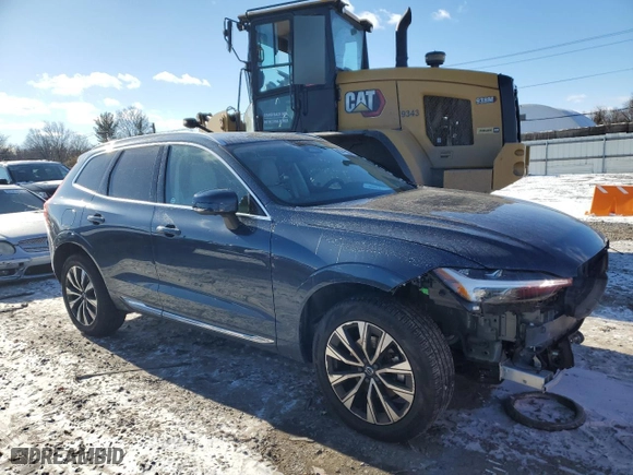 2023 Volvo XC60 Plus Bright Theme with VIN YV4L12RN0P1272294, listed as a Copart auction lot 87417394 with 28,751 mi miles and Salvage Title. Bid and sale history available at carsss.com. Image 4.