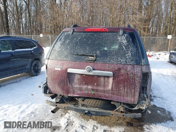 2007 Mercury Mountaineer Premier with VIN 4M2EU38E57UJ18327, listed as a IAAI auction lot 41333082 with 209,690 mi miles. Bid and sale history available at carsss.com. Image 16.