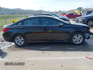2014 Hyundai Sonata GLS with VIN 5NPEB4AC0EH930779, listed as a IAAI auction lot 41844886 with 116,457 mi miles and . Bid and sale history available at carsss.com. Image 14.
