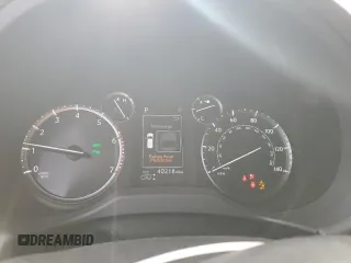 2020 Lexus GX 460 Luxury with VIN JTJGM7BX5L5264891, listed as a Copart auction lot 51696565 with 40,218 mi miles and Salvage Title. Bid and sale history available at DreamBid. Image 9.