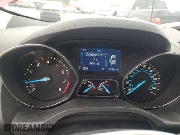 2013 Ford Escape SE с VIN 1FMCU0G90DUC26653, выставлен на аукционе Copart как лот 55777385 с пробегом 135 086 миль миль и Списание • Salvage title. История ставок и продаж доступна на DreamBid. Изображение 9.