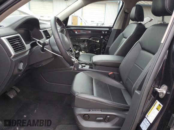 2021 Volkswagen Atlas SEL with VIN 1V2BR2CA0MC592033, listed as a Copart auction lot 82707984 with 59,157 mi miles and Salvage title. Bid and sale history available at DreamBid. Image 7.