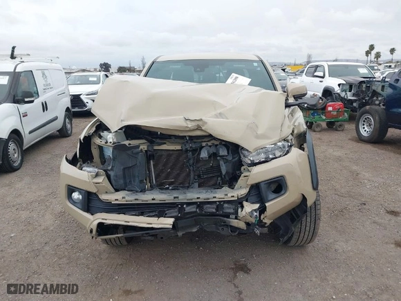 2018 Toyota Tacoma SR5 with VIN 3TMAZ5CN8JM077678, listed as a IAAI auction lot 41736208 with NaN miles. Bid and sale history available at carsss.com. Image 13.