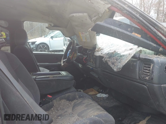 2004 Chevrolet Avalanche Z71 with VIN 3GNEK12T84G284080, listed as a IAAI auction lot 42061891 with 254,178 mi miles and . Bid and sale history available at DreamBid. Image 5.