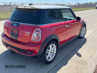 2011 MINI Hardtop S with VIN WMWSV3C57BTY20433, listed as a Copart auction lot 49290455 with 156,698 mi miles and Clean Title. Bid and sale history available at DreamBid. Image 4.