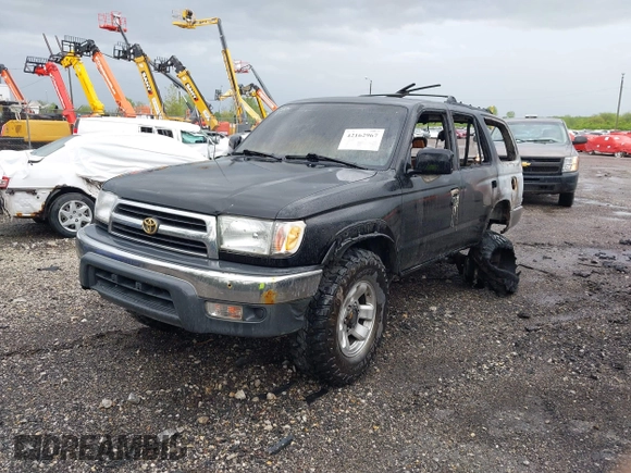 1999 Toyota 4Runner SR5 с VIN JT3HN86R2X0239685, выставлен на аукционе IAAI как лот 42162967 с пробегом Не указан миль и . История ставок и продаж доступна на DreamBid. Изображение 2.