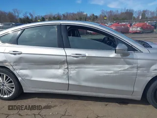 2016 Ford Fusion SE with VIN 3FA6P0T93GR348715, listed as a IAAI auction lot 41810962 with 102,782 mi miles. Bid and sale history available at carsss.com. Image 13.
