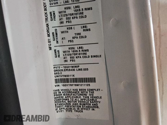 2021 GMC Savana Commercial z VIN 1GDY7RF76M1211125, wystawiony jako Copart lot #86904144 z przebiegiem Nie podano mil oraz Tytuł czysty. Historia ofert i sprzedaży dostępna na DreamBid. Obrazek 8.