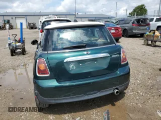 2009 MINI Hardtop z VIN WMWMF33539TU69648, wystawiony jako Copart lot #64213555 z przebiegiem 165 805 mil mil oraz Czysty tytuł • Clean title. Historia ofert i sprzedaży dostępna na DreamBid. Obrazek 7.