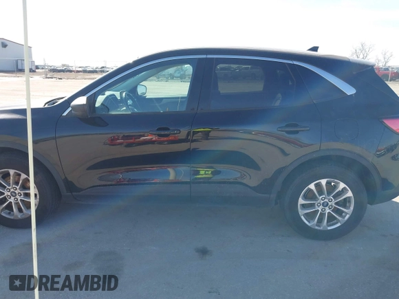 2022 Ford Escape SE z VIN 1FMCU9G6XNUB30881, wystawiony jako IAAI lot #41750512 z przebiegiem 88 681 mil mil oraz . Historia ofert i sprzedaży dostępna na DreamBid. Obrazek 14.