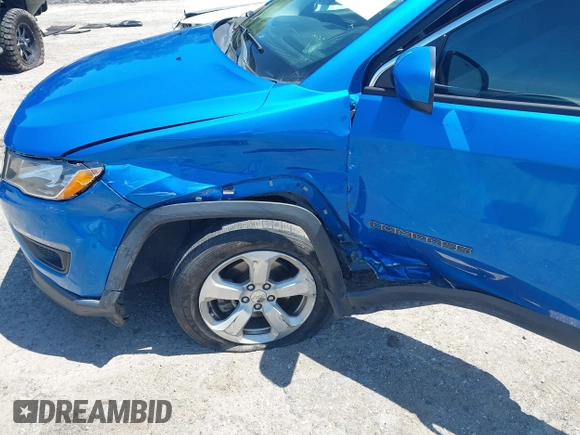 2018 Jeep Compass Latitude с VIN 3C4NJCBB1JT338496, выставлен на аукционе IAAI как лот 42563531 с пробегом 47 447 миль миль и . История ставок и продаж доступна на DreamBid. Изображение 6.
