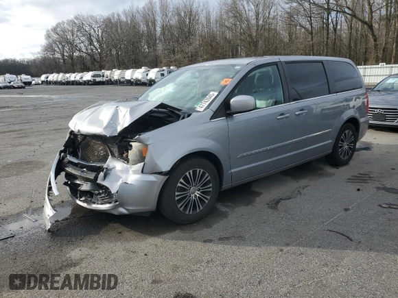 2014 Chrysler Town & Country S with VIN 2C4RC1HG9ER176127, listed as a Copart auction lot 47743945 with 130,189 mi miles and Salvage Title. Bid and sale history available at carsss.com. Image 1.