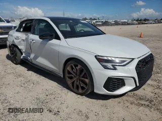 2023 Audi S3 Premium Plus z VIN WAUH3DGY2PA048968, wystawiony jako Copart lot #58960584 z przebiegiem 9 861 mil mil oraz Szkoda całkowita • Salvage title. Historia ofert i sprzedaży dostępna na DreamBid. Obrazek 4.