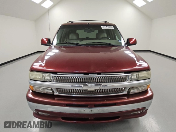 2003 Chevrolet Suburban LT with VIN 1GNFK16Z83J228298, listed as a Copart auction lot 56543165 with 214,110 mi miles and Clean title. Bid and sale history available at DreamBid. Image 5.
