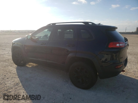 2016 Jeep Cherokee Trailhawk with VIN 1C4PJMBS0GW142339, listed as a Copart auction lot 43846075 with 186,354 mi miles and Clean title. Bid and sale history available at DreamBid. Image 2.