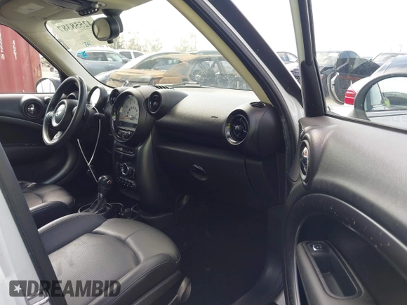 2013 MINI Countryman S with VIN WMWZC3C55DWP24628, listed as a IAAI auction lot 42558387 with 169,269 mi miles and . Bid and sale history available at DreamBid. Image 5.