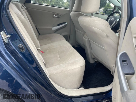 2015 Toyota Prius Four z VIN JTDKN3DU9F1914713, wystawiony jako Copart lot #60937365 z przebiegiem 292 238 mil mil oraz Czysty tytuł • Clean title. Historia ofert i sprzedaży dostępna na DreamBid. Obrazek 6.