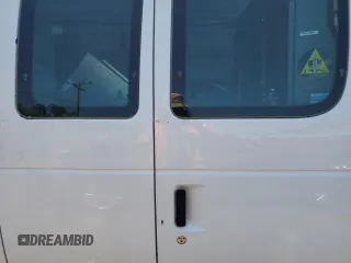 2012 Ford Econoline Cargo Recreational z VIN 1FTNE2EW7CDB05549, wystawiony jako Copart lot #59158145 z przebiegiem 174 452 mil mil oraz Czysty tytuł • Clean title. Historia ofert i sprzedaży dostępna na DreamBid. Obrazek 10.
