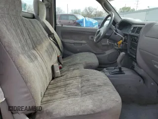 2004 Toyota Tacoma z VIN 5TENL42N34Z452222, wystawiony jako Copart lot #52334205 z przebiegiem 122 503 mil mil oraz Szkoda całkowita • Salvage title. Historia ofert i sprzedaży dostępna na DreamBid. Obrazek 10.
