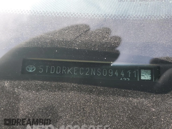 2022 Toyota Sienna XSE with VIN 5TDDRKEC2NS094411, listed as a Copart auction lot 46491605 with 72,740 mi miles and Salvage title. Bid and sale history available at DreamBid. Image 13.