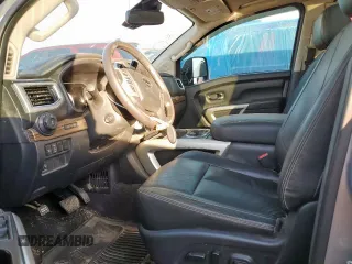 2020 Nissan Titan SL с VIN 1N6AA1ED5LN501764, выставлен на аукционе Copart как лот 53825815 с пробегом 161 163 миль миль и Списание • Salvage title. История ставок и продаж доступна на DreamBid. Изображение 7.