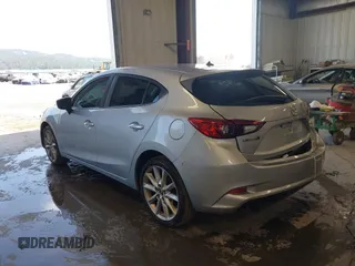 2017 Mazda 3 Touring с VIN 3MZBN1L77HM117184, выставлен на аукционе IAAI как лот 42460172 с пробегом 84 694 миль миль и . История ставок и продаж доступна на DreamBid. Изображение 3.