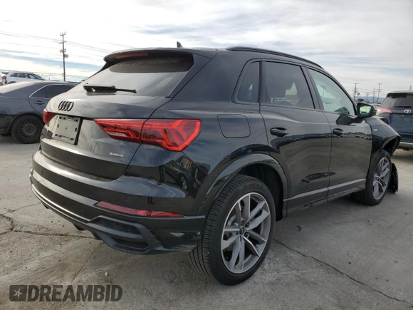 2022 Audi Q3 S line Premium Plus with VIN WA1EECF38N1069069, listed as a Copart auction lot 67307612 with 4,247 mi miles. Bid and sale history available at carsss.com. Image 4.