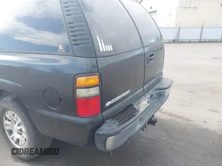 2004 Chevrolet Suburban LT with VIN 3GNEC16T64G278981, listed as a IAAI auction lot 41507356 with 181,155 mi miles. Bid and sale history available at carsss.com. Image 16.