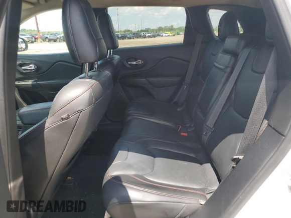 2015 Jeep Cherokee Trailhawk with VIN 1C4PJMBSXFW651000, listed as a Copart auction lot 64110515 with 135,571 mi miles and Clean title. Bid and sale history available at DreamBid. Image 10.