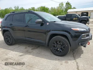 2017 Jeep Cherokee Trailhawk z VIN 1C4PJMBS2HW546180, wystawiony jako Copart lot #55274225 z przebiegiem 116 351 mil mil oraz Szkoda całkowita • Salvage title. Historia ofert i sprzedaży dostępna na DreamBid. Obrazek 4.