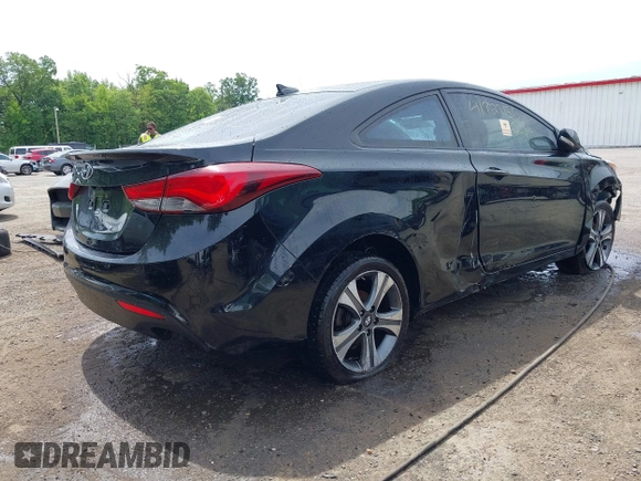 2014 Hyundai Elantra z VIN KMHDH6AH1EU024689, wystawiony jako IAAI lot #41721156 z przebiegiem Nie podano mil oraz . Historia ofert i sprzedaży dostępna na DreamBid. Obrazek 4.