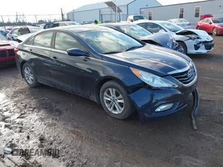 2013 Hyundai Sonata GLS z VIN 5NPEB4AC6DH676817, wystawiony jako IAAI lot #41800698 z przebiegiem 112 223 mil mil oraz . Historia ofert i sprzedaży dostępna na DreamBid. Obrazek 1.