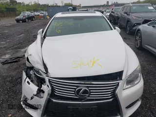 2014 Lexus LS 460 с VIN JTHCL5EF5E5020848, выставлен на аукционе IAAI как лот 42192746 с пробегом 115 766 миль миль и . История ставок и продаж доступна на DreamBid. Изображение 12.